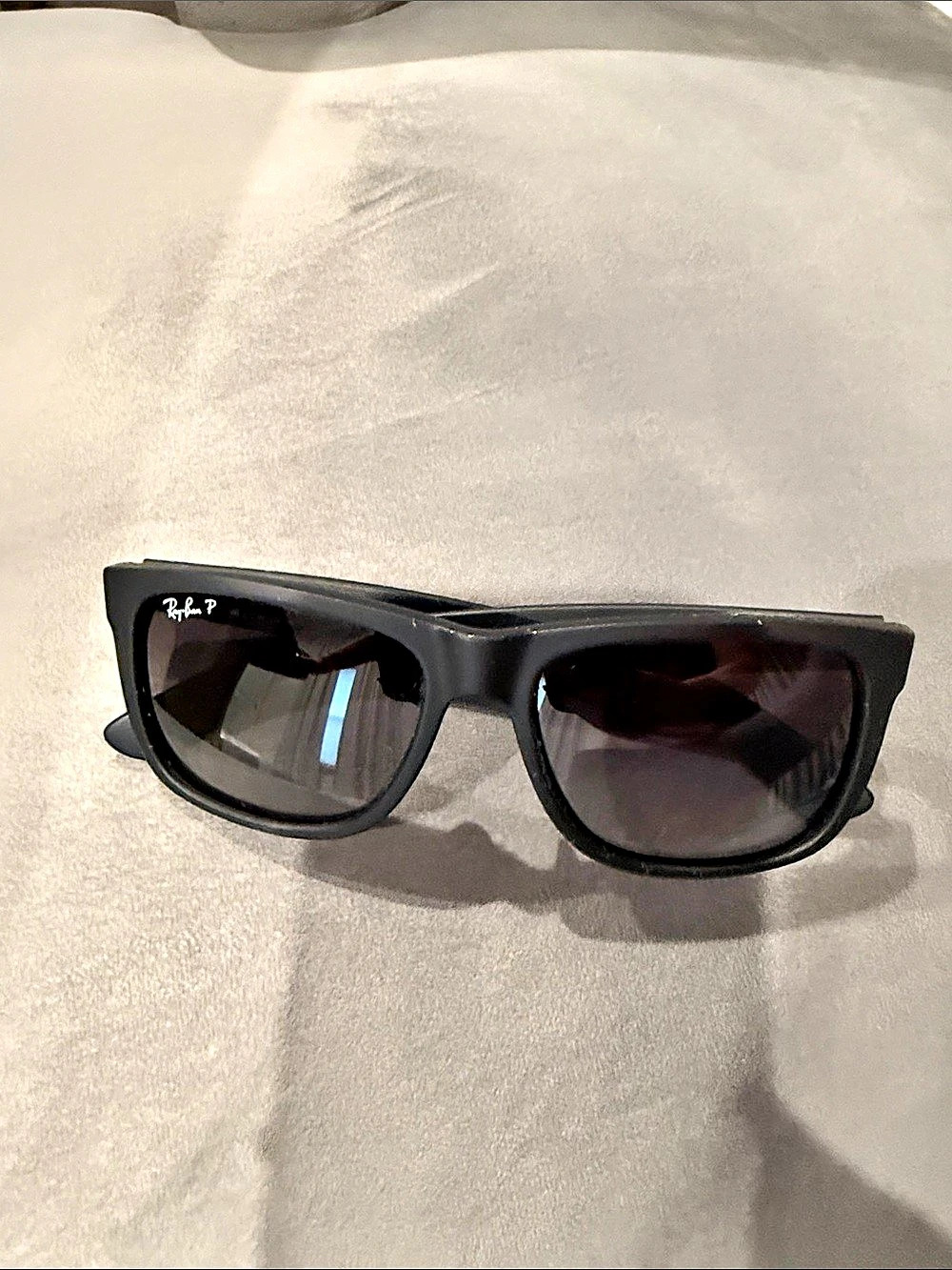 Ray-Ban Justin Polarized Sunglasses Black